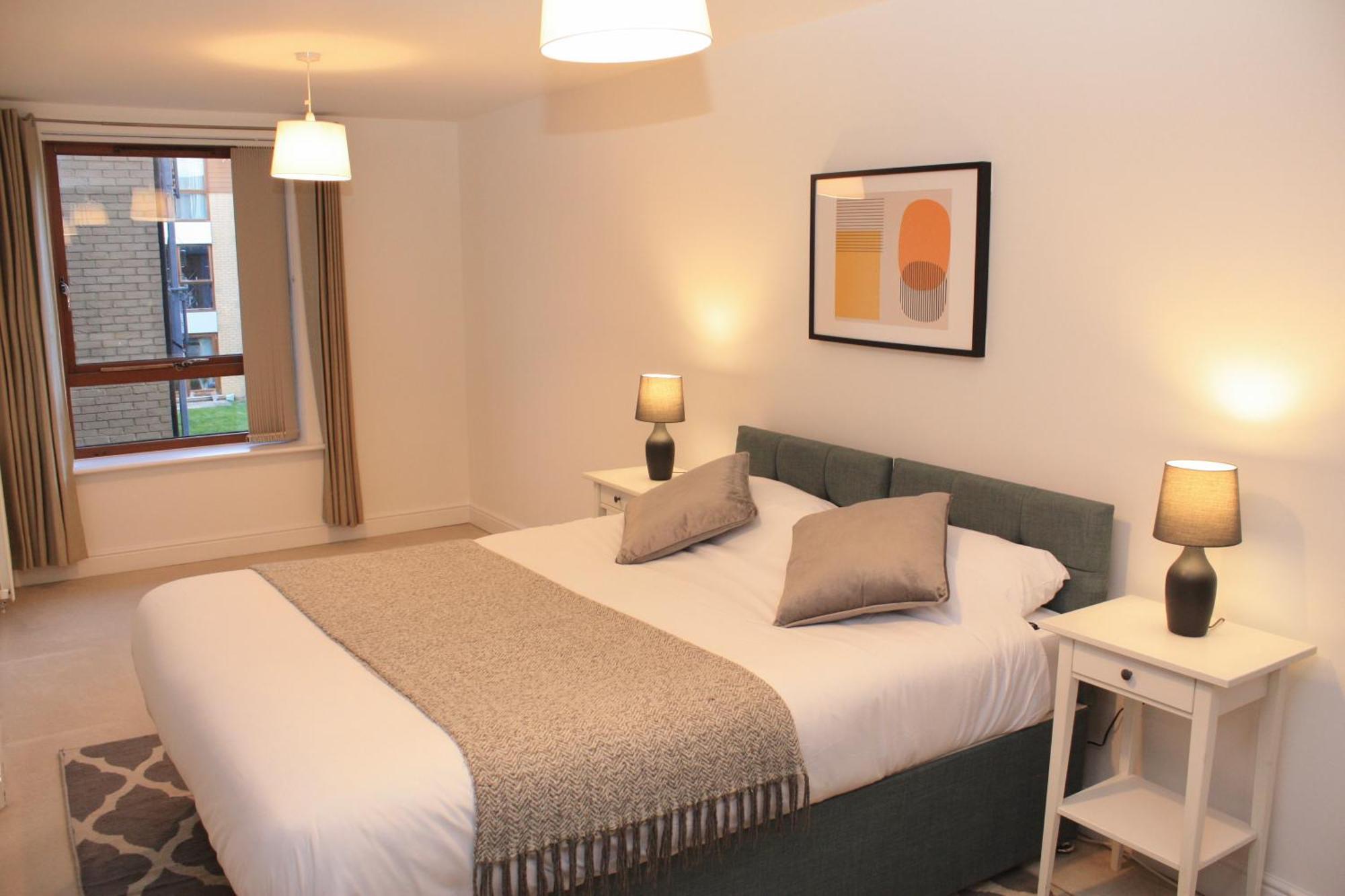 2 Bed 2 Bath Apartment & Parking - Lgw 10Min Drive Crawley  Exterior photo